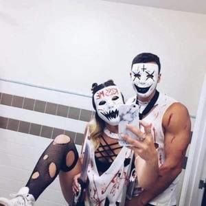 Meet your Posher, Guanakitha